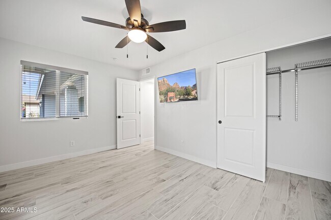 Building Photo - 11615 N 30th St