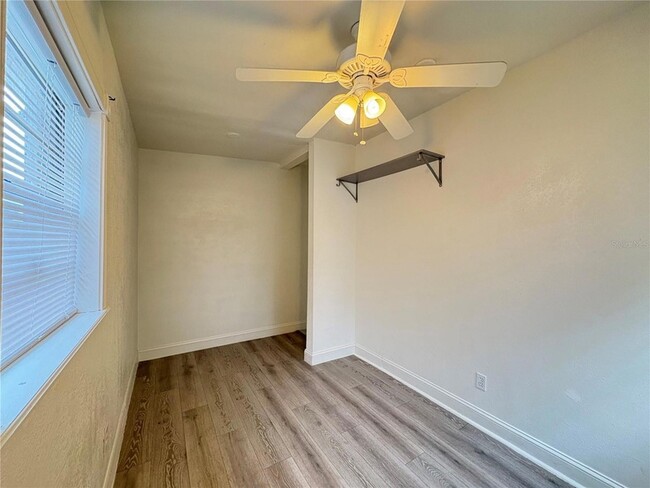 Building Photo - 3824 Winona Dr