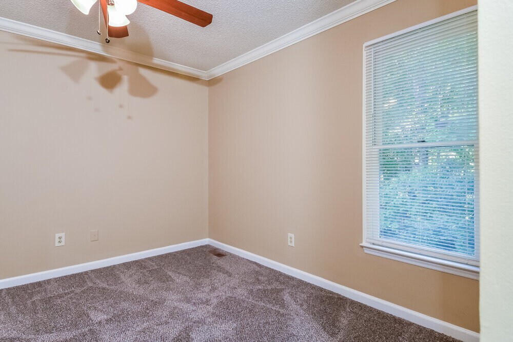 Building Photo - 107 Patio Ct