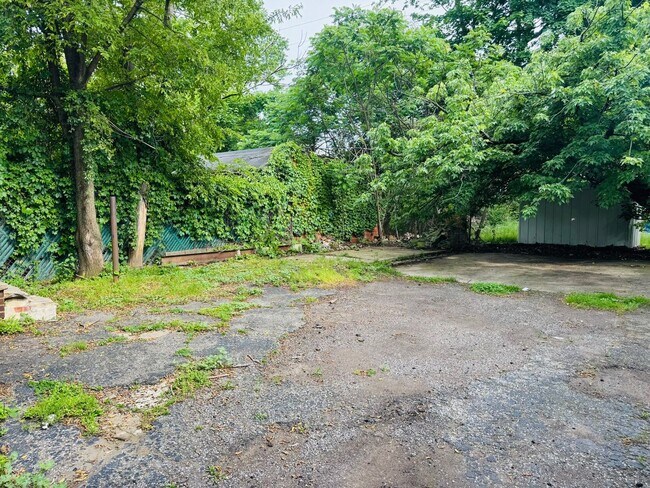 Building Photo - 10630 Kimberly Ave