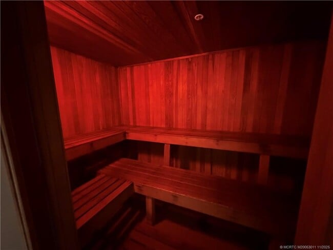 Building Photo - 610 Clematis St