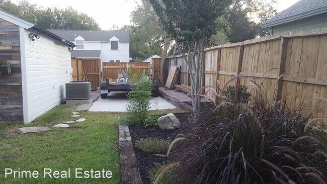 Building Photo - 3 br, 3 bath House - 338 Chenoweth