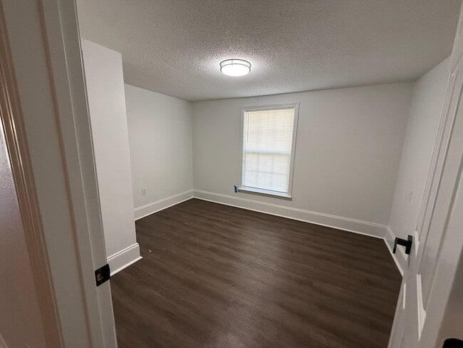 Building Photo - 17 Timberwood Ct