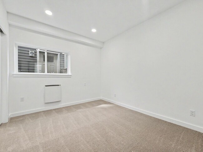 Building Photo - AVAILABLE APRIL 18th! Fully Remodeled Lower Unit with Private Entrance