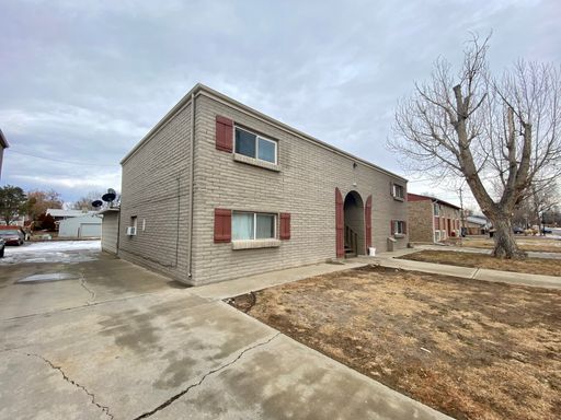 Building Photo - 2 Bedroom 1 Bath Near Firestone Available NOW!