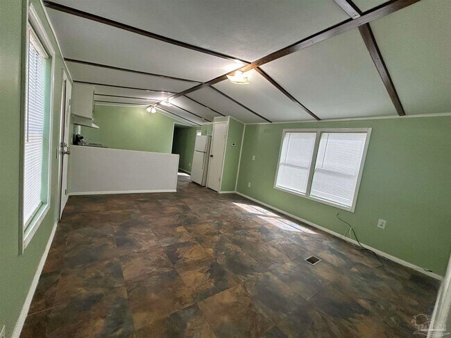 Building Photo - 6453 Hunter St