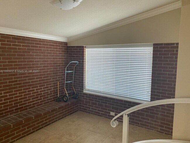 Building Photo - 3260 SW 87th Pl