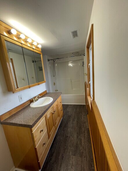 Building Photo - 2132 Durham Rd