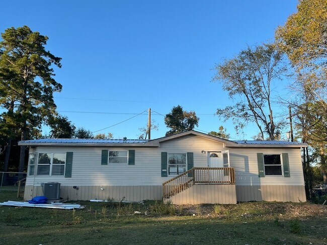 Building Photo - 12070 Clark Ln