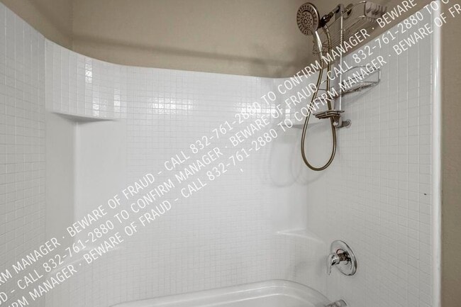 Building Photo - 5827 Tinsley Dr