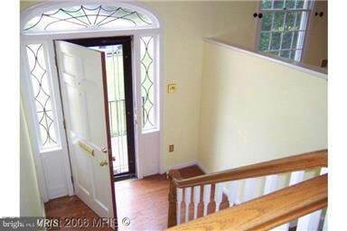 Building Photo - 7510 Cayuga Ave