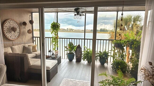 Building Photo - 605 Ives Dairy Rd