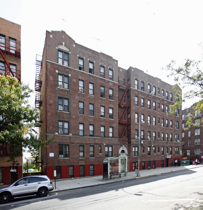 201 - 211 E 203rd St - 201-211 E 203rd St