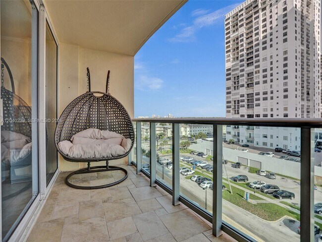 Building Photo - 2501 S Ocean Dr