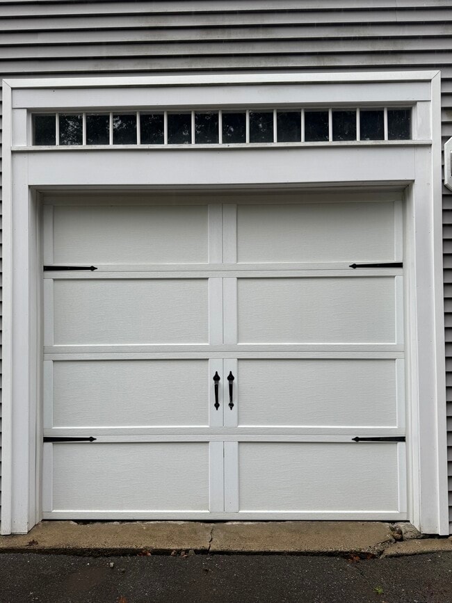 Building Photo - 135 Westford Rd