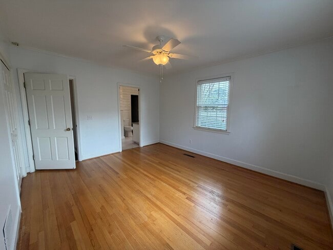 Building Photo - 115 Adams Ave