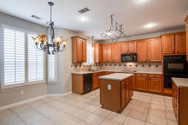 Building Photo - 2212 Bayou Ct