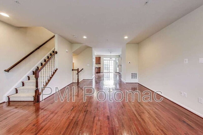 Building Photo - 2133 Little Sorrel Way