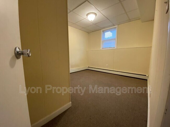 Building Photo - 23 Capron St