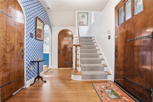 Building Photo - 901 S Trenton Ave