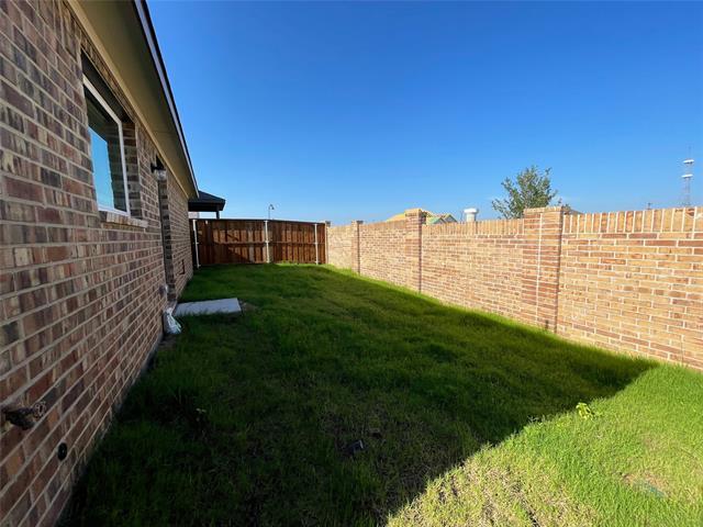 Building Photo - 2025 Dove Creek Ln