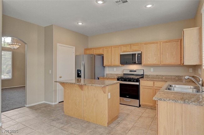 Building Photo - 893 Dancing Vines Ave