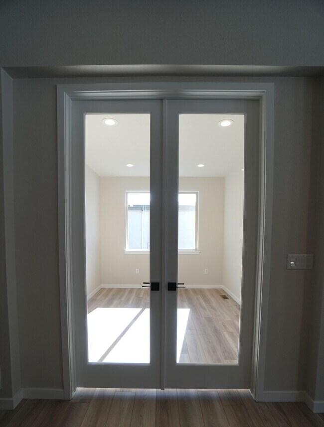 Building Photo - 3020 Virga Lp