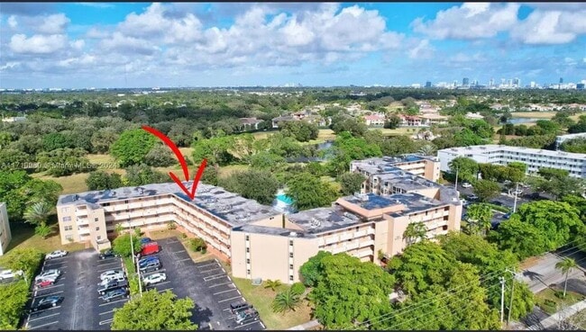 Building Photo - 1301 NE 191st St