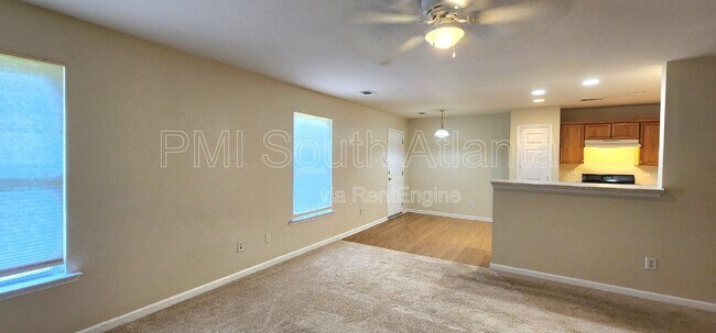 Building Photo - 7846 The Lakes Point