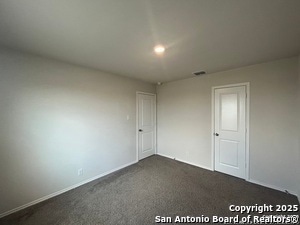 Building Photo - 141 Middle Grn Lp