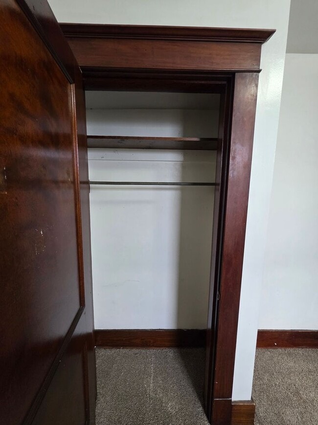 Building Photo - 1122 9th St