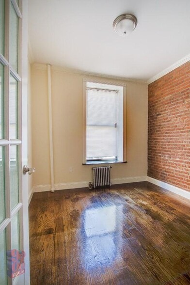 Building Photo - 72 W 108th St