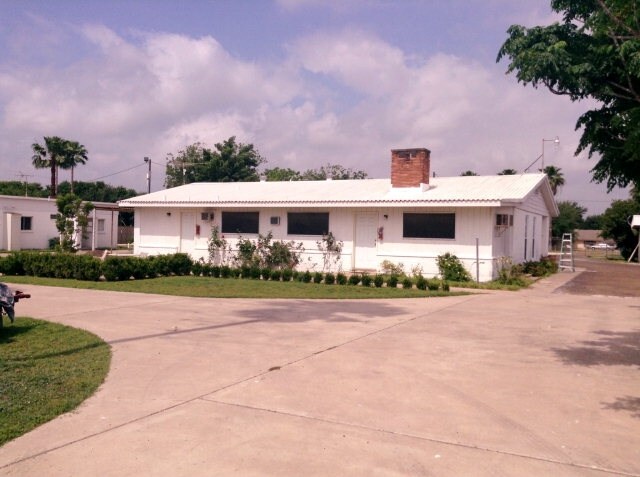 Building Photo - 3201 S Jackson Rd