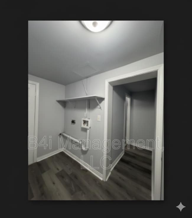 Building Photo - 1904 Lincoln St