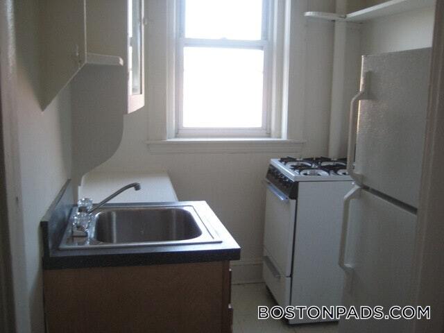Building Photo - 1175 Boylston St