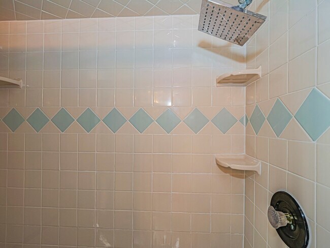 Building Photo - 174 Joy Haven Dr