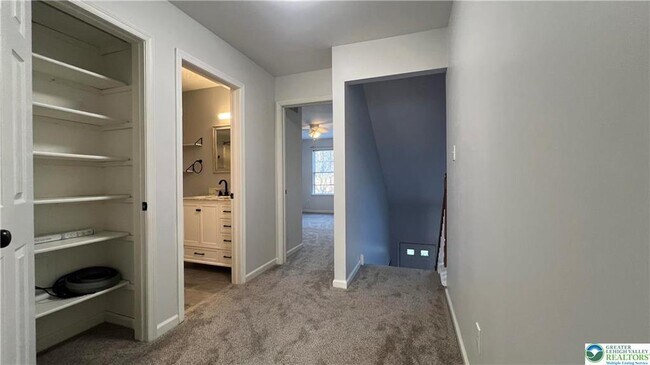 Building Photo - 520 Wild Mint Ln