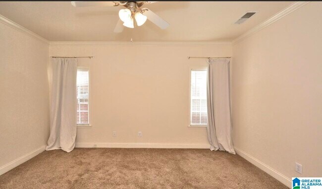 Building Photo - 107 Castlehill Dr