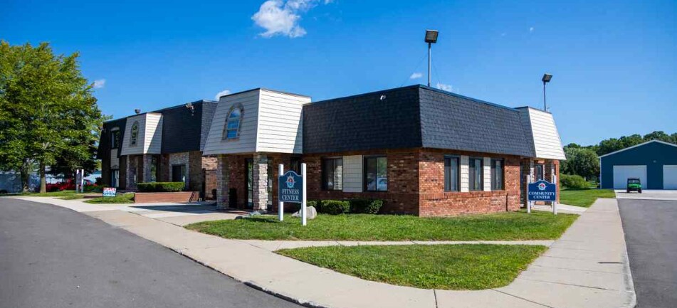 Building Photo - 9622 Cape Cod Dr