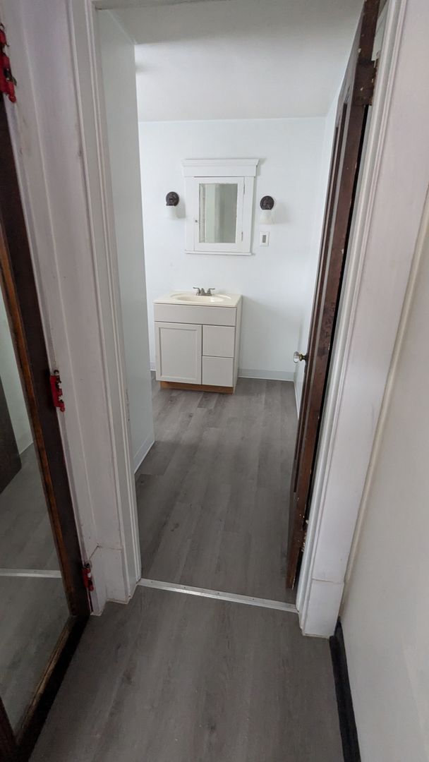 Building Photo - Prime Living: Unmatched Apartment in Canton's Vibrant Community