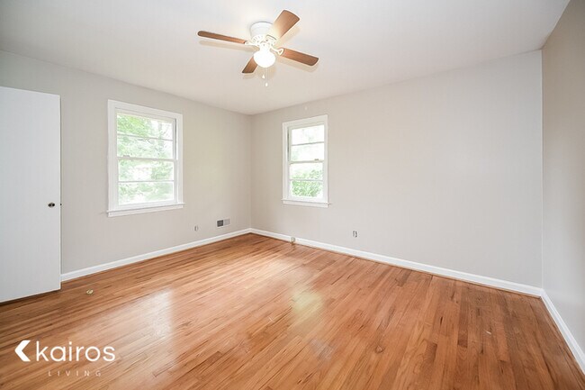Building Photo - 1703 Morninghill Drive
