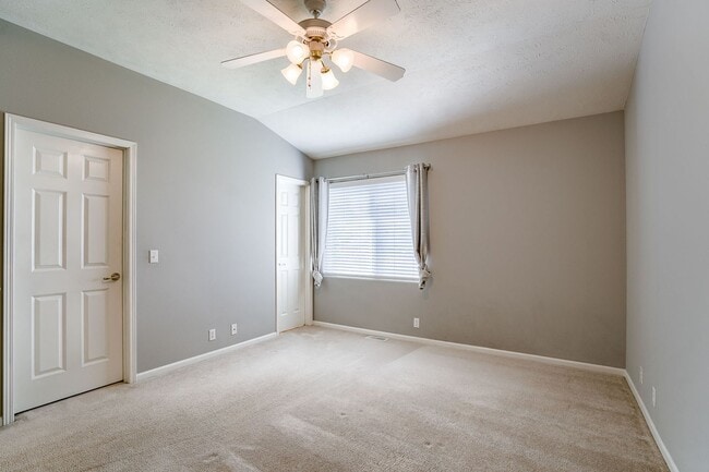Building Photo - Must See 3 Bedroom In Coyote Run!!