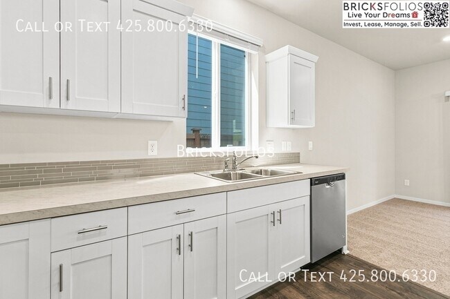 Building Photo - 4237 Pronghorn Pl