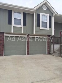Building Photo - Spacious Platte City Duplex-Available in AUGUST!!