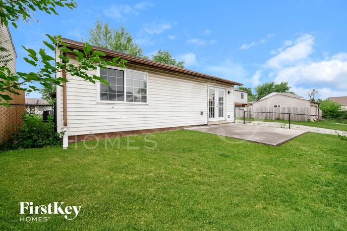Building Photo - 5333 Traditions Dr