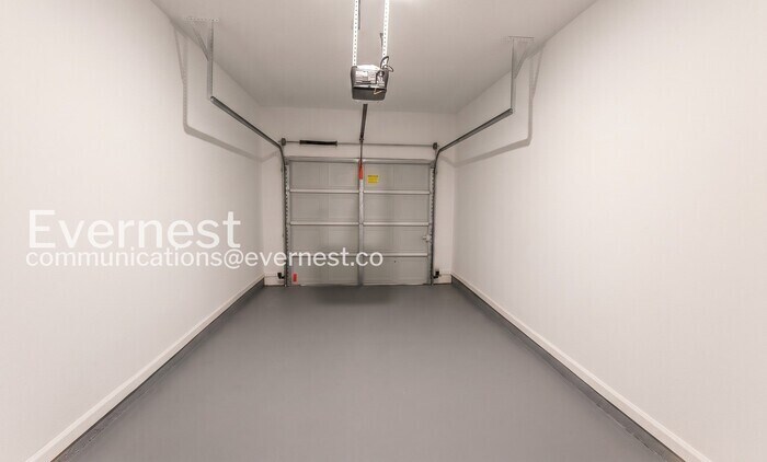 Building Photo - 853 Langston Trce