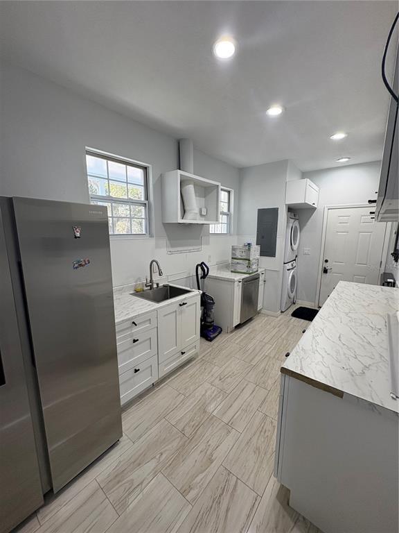 Building Photo - 3715 Valley Tree Dr