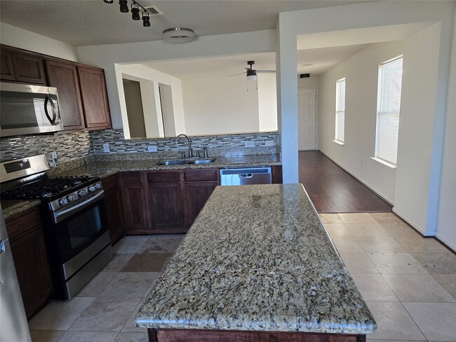 Building Photo - 22014 Orchard Dale Dr