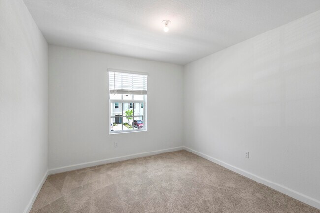 Building Photo - 4330 Pond Lily Ln