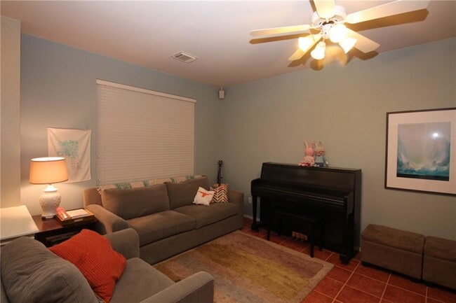 Building Photo - 12517 Sir Christophers Cove